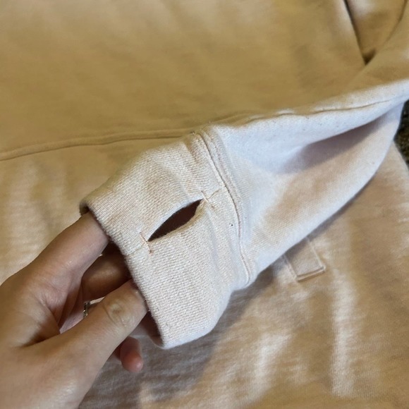 Pink Carhartt Women’s Pullover Hoodie Relaxed Fit Size Size Small - Picture 9 of 12